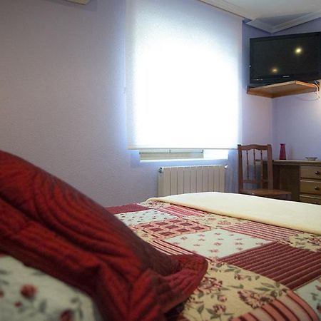 Hostal Mizmaya Оснайо Екстер'єр фото